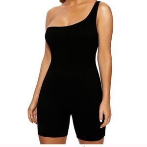 NWT Naked Wardrobe
